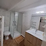 Spacieux Entièrement Refait à Neuf En Plein Centre-ville Appartement