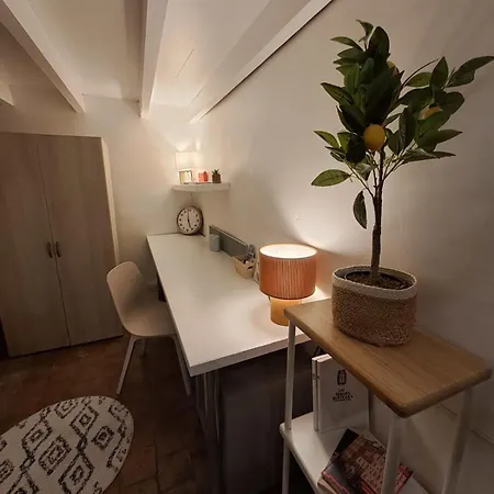 Διαμέρισμα Spacious Completely Renovated Right In The Center *