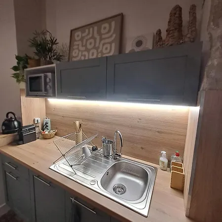 Lägenhet Spacious Completely Renovated Right In The Center